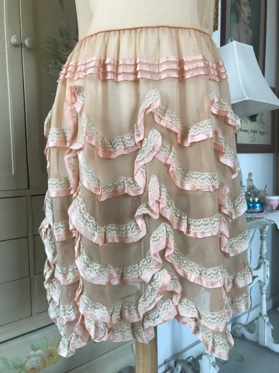 Antique 1920s Sheer Peach Edwardian Lace Ruffled … - image 7