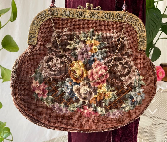 Vintage Black Floral Needlepoint Handbag – Ever Thrift