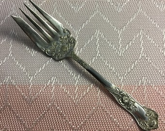 Vintage Royal Plate Co. Rosalie/Beauty Rose Meat Fork 7 1/2 “