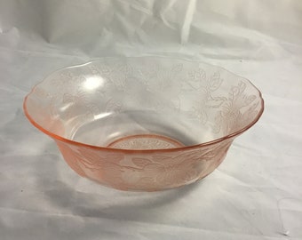 Dogwood,Apple Blossom Depression Glass 81/4 in. Berry Bowl by MacBeth-Evans