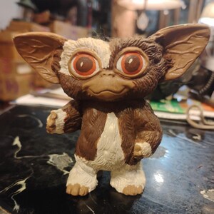 Gizmo doll 1984 shop