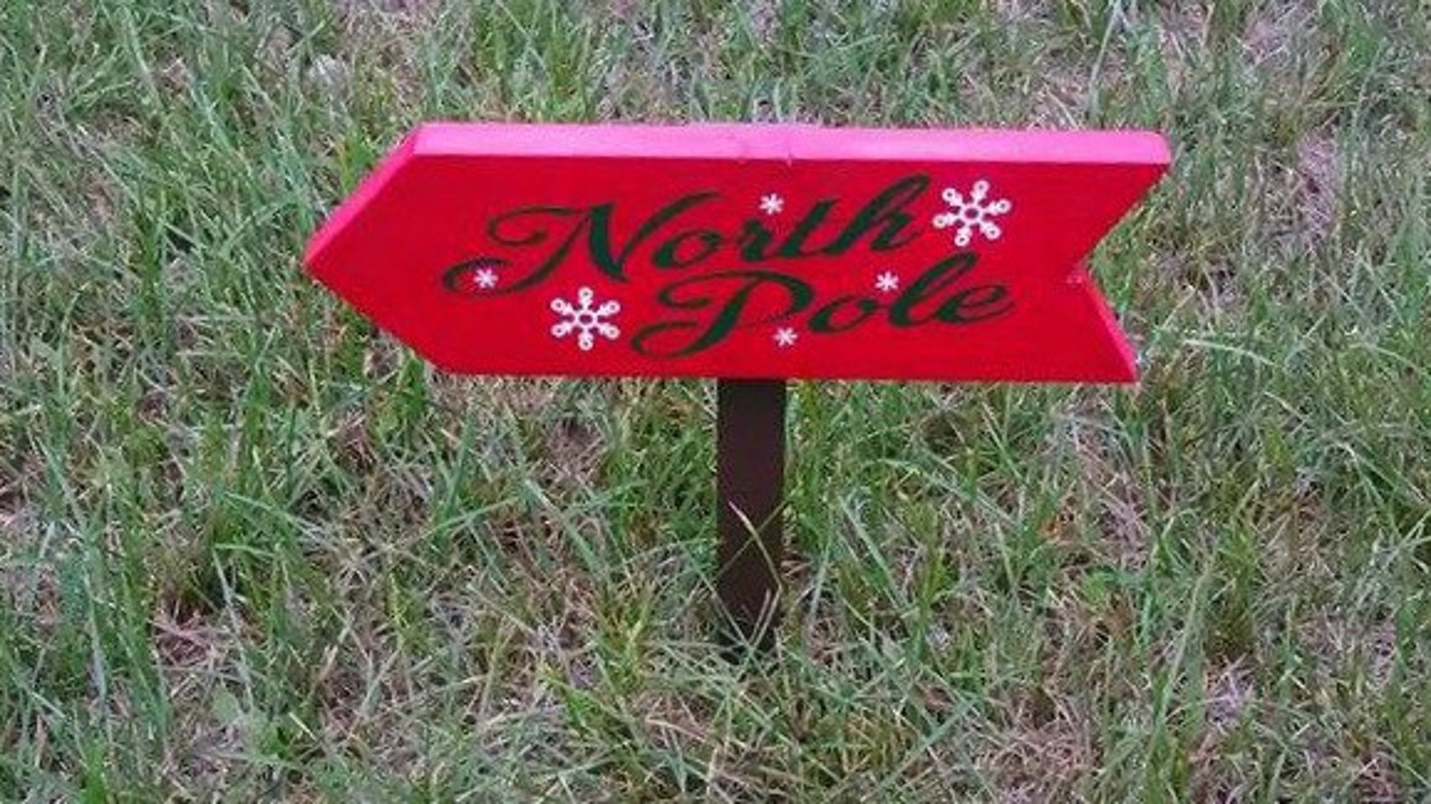Outdoor Arrow Sign North Pole Sign Santas Holiday Etsy