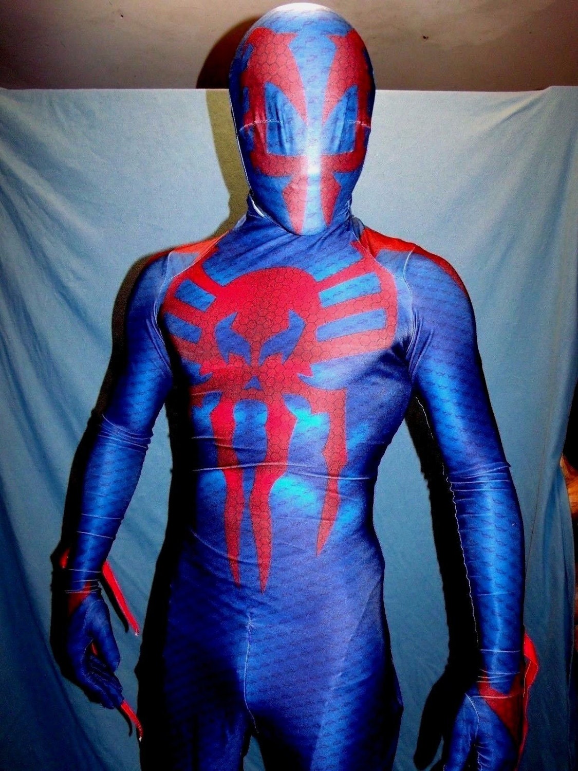 Cosplay spider man 2099