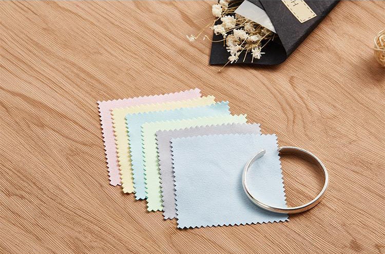 50pcs/Pack Jewelry Cleaning Cloth Silver Polishing Cloth Gold Cleaner For  Jewelry Microfiber Jewelry Cleaning Cloth Silver And Platinum Brass Sterling