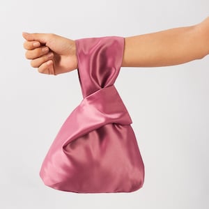 10 Stück Custom Knotentaschen in verschiedenen Farben, japanische Knotentaschen, Makeup-Taschen, Abendtaschen, Handgelenktaschen, das perfekte Geschenk für sie