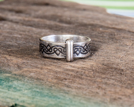 Outlander store wedding ring