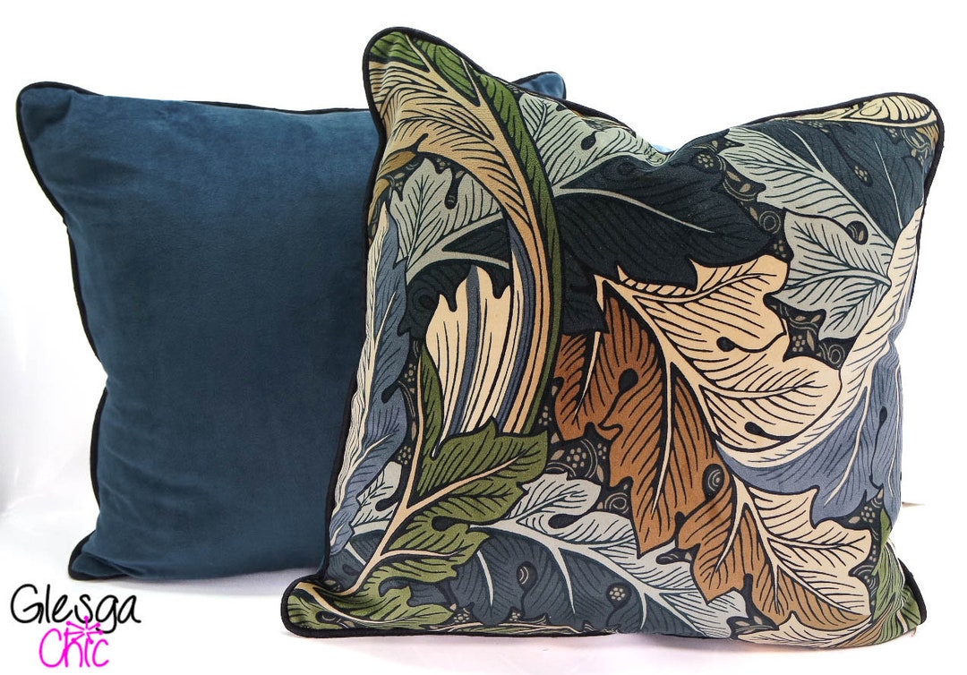 Agata Velvet Cushion - Verdant