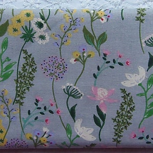 Gray Wildflower Fields Floral Novelty Fabric 100% Cotton Fat Quarter Rare Out of Print