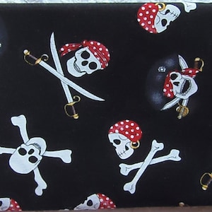 Pirate Skulls & Crossbones Novelty Fabric 100% Cotton Fat Quarter Rare Out of Print