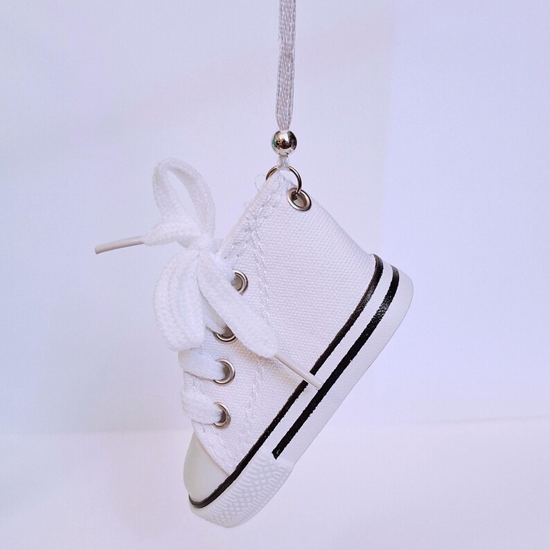 Small High Top Shoe Ornaments, Mini Canvas Lace Up Shoe Ornament, Assorted Colors, Cute Christmas Ornament, Package Gift Wrap Decor White