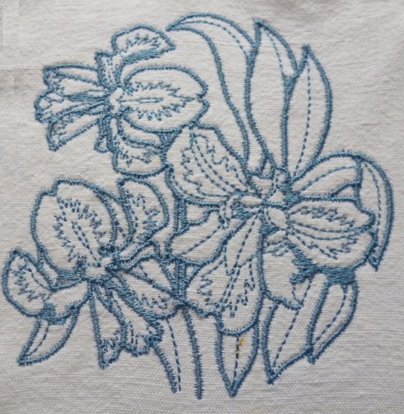 10 redwork flower embroideries for 4x4 format embroidery machine image 4