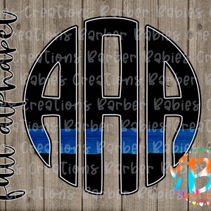 Puede incluir: Un diseño de monograma negro con las letras AAA, con una línea azul, sobre un fondo de vetas de madera. Las palabras "alfabeto completo" están escritas verticalmente en el lado izquierdo de la imagen.