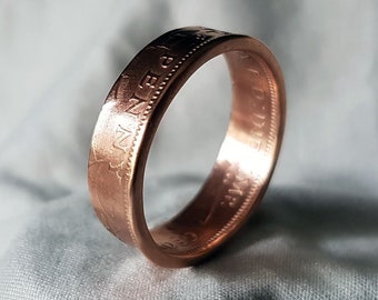 Hand Made Coin Ring - English/British/UK 1945 Half Penny/Ha'penny - Size V / 20mm