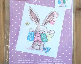 Bebunni Baby Cross Stitch Kit, Bothy Threads Sewing Needlework Embroidery, 15cm x 19cm
