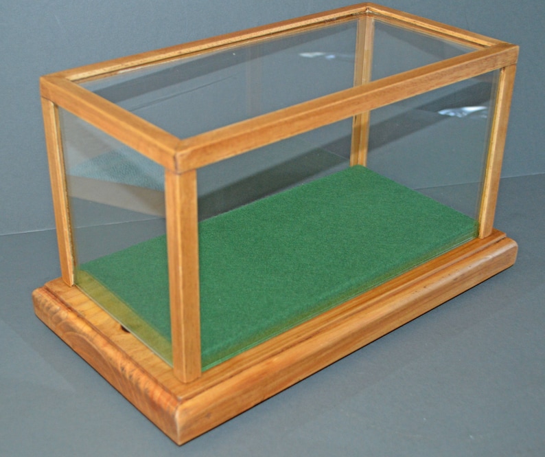 New Table Top Display Case / With Wooden Base Suit Model Trains