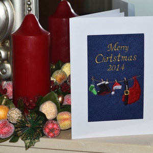Rifinito a mano ricamo macchina panni di Babbo Natale cartolina di Natale - Merry Christmas 2017 - su washline