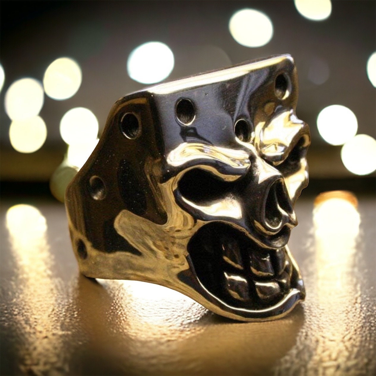 Skull King Ring - Etsy