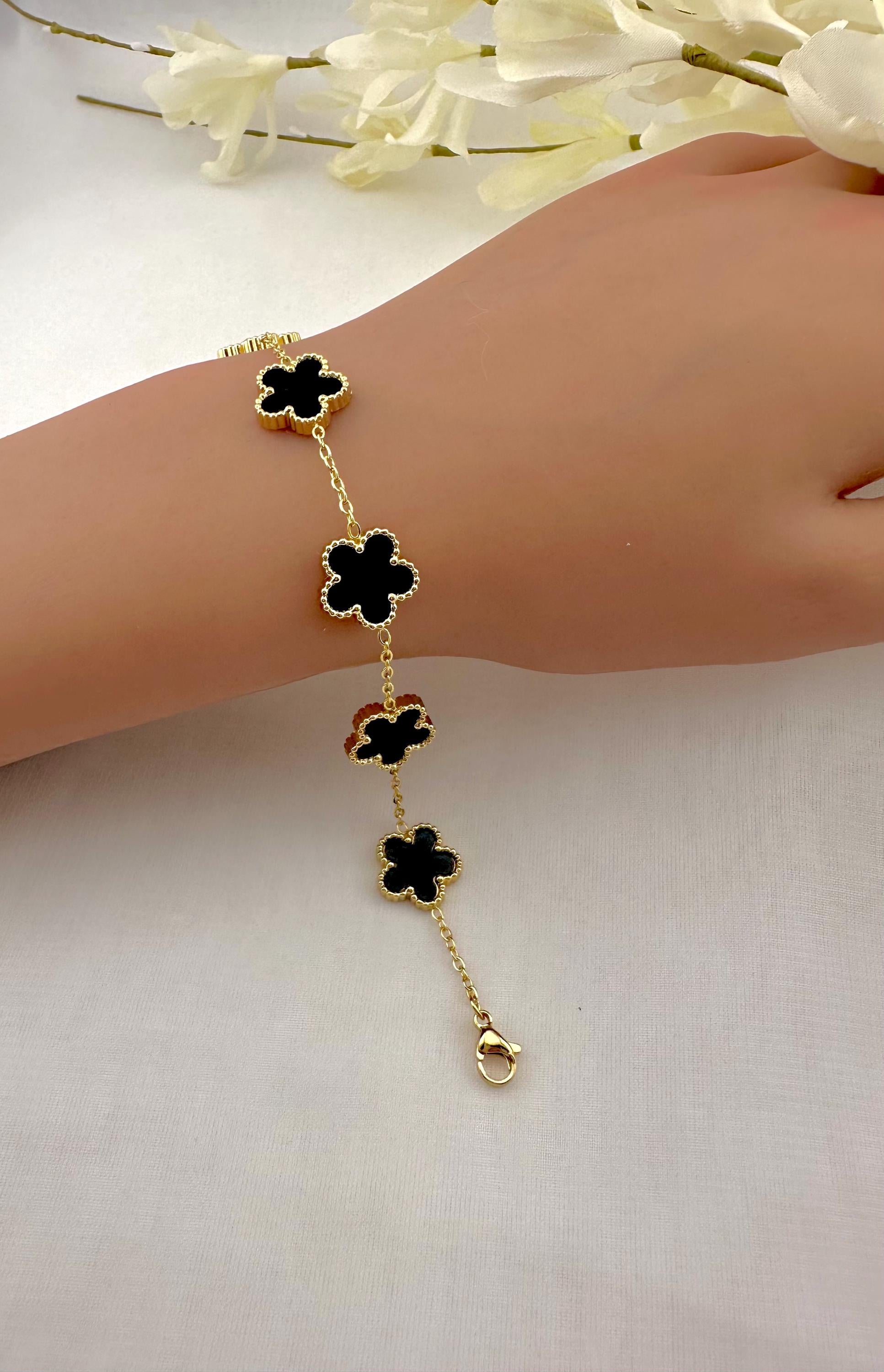 Gold Clover Bracelet / Elegant 5 Leaf Motif 18k Gold Plated Stainless Steel Flower Bracelet / Gift for Her