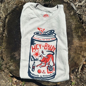 HEY BUDDY BEER // Vestibilità unisex