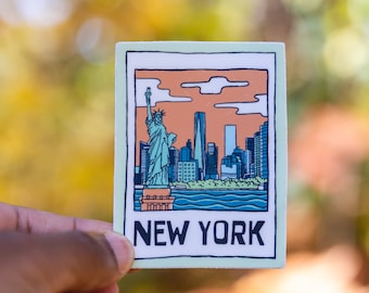 A NEW YORK City Picture // Weatherproof Vinyl // Statue of Liberty Sticker