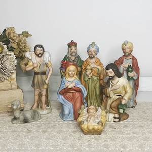 Vintage 8 Pc Porcelain Bisque Nativity Set, Homco 5216 Christmas Nativity Manger Creche Taiwan, Three Wisemen, Shepherd, Holy Family, 7-1/2"