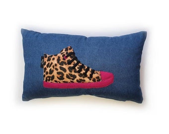 Leopard Print Hi-Top Trainer Coussin