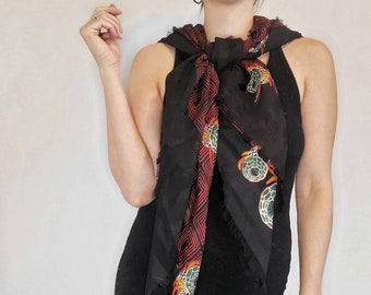 écharpe Salvatore Ferragamo vintage, foulard, châle en soie