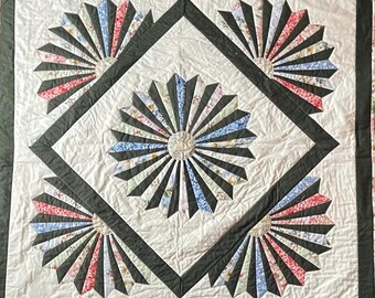 Handmade Dresden Plate Lap Quilt 47 x 47 | Heirloom Floral Patchwork Quilt | Cottage Farmhouse Throw | Ready to Ship