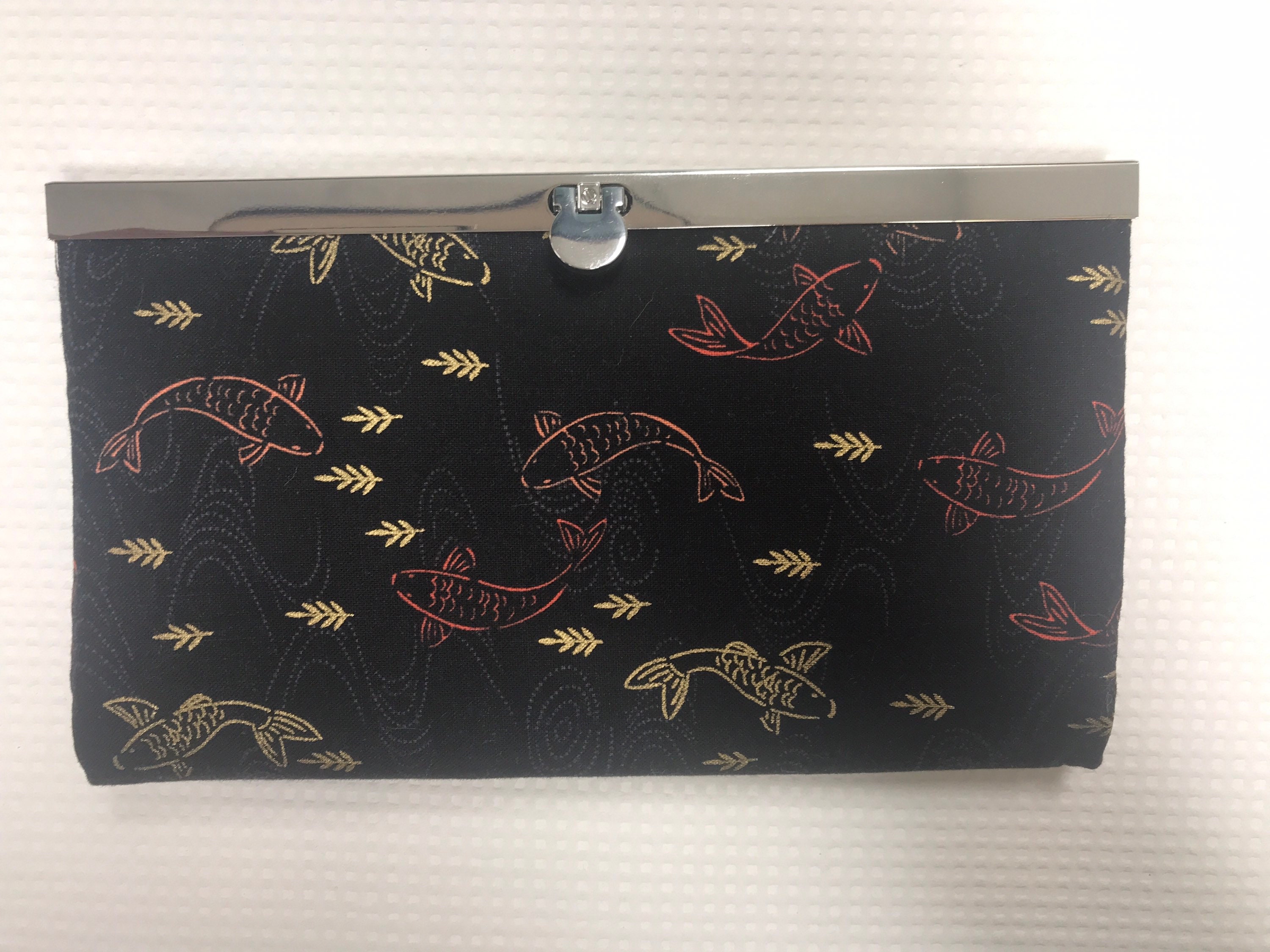 clasp wallet for ladies