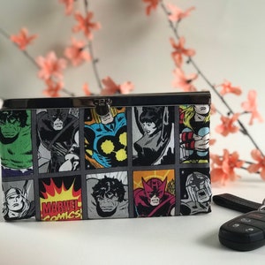 Billetera de mujer con diseño de cómic de Marvel, regalo para ella, billetera delgada de 7,5" x 4,5" / billetera con cierre de metal / billetera de tela Diva, billetera de comicon