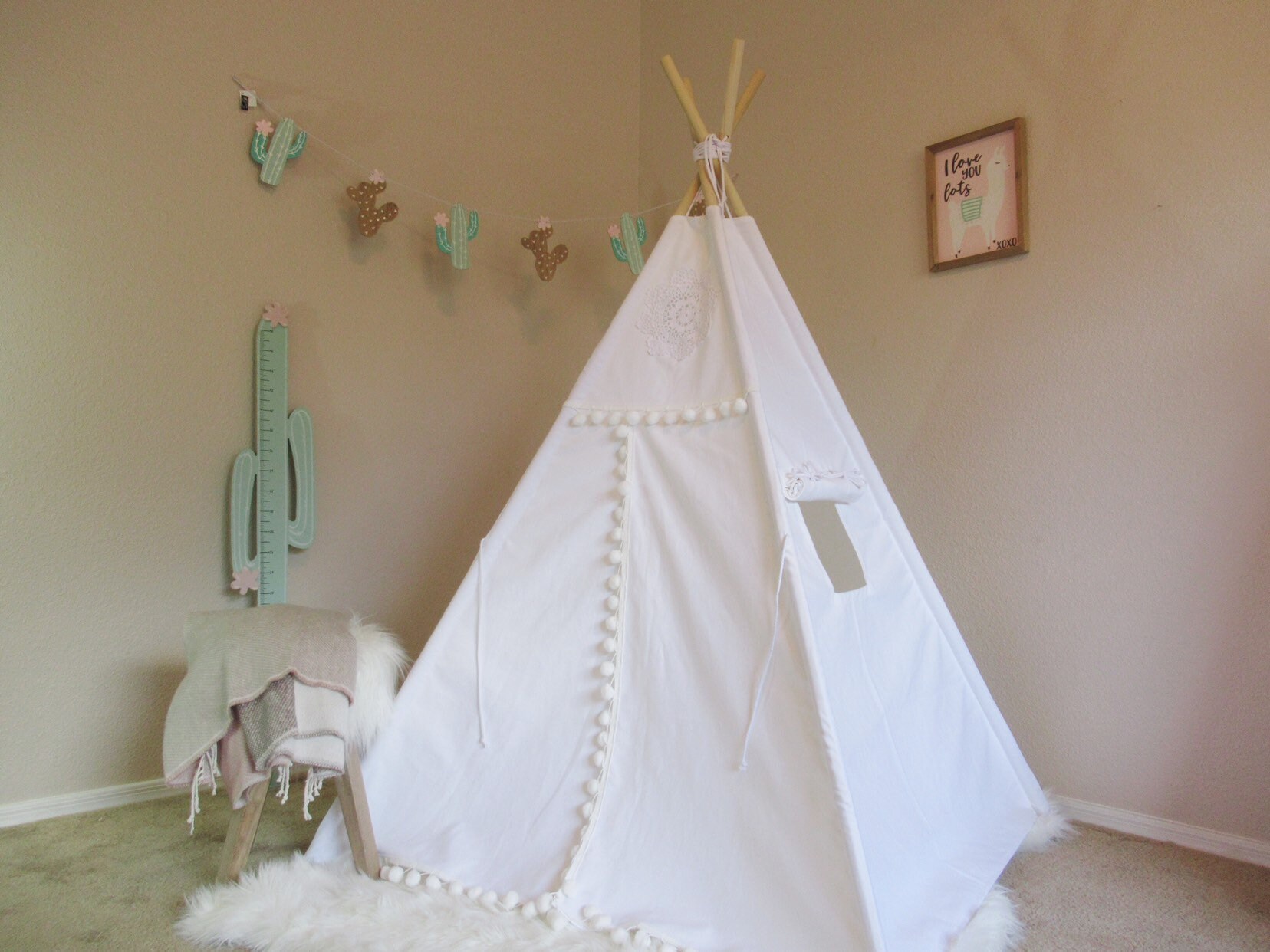 White Vintage teepee with window, kids Teepee, tipi, Play tent, wigwam