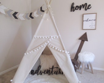 Original Pompom teepee with window, kids Teepee, tipi, Play with Overlapping front doors