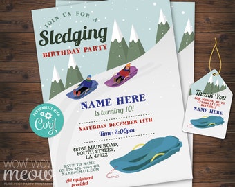 Könnte beinhalten: Eine blaue und weiße Winter-Geburtstagseinladung mit einer Cartoon-Illustration von Kindern, die einen schneebedeckten Hügel mit einem Schlitten hinunterfahren. Die Einladung enthält den Text "Join us for a Sledging Birthday Party", "Name Here is turning 10!" und "Saturday December 14th, Time: 2:00pm".