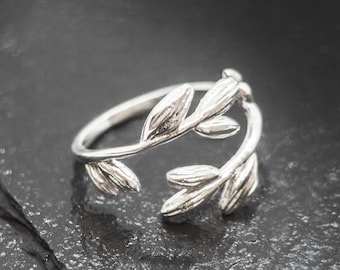 Sterling Silver Leaf Ring: Adjustable Midi Ring