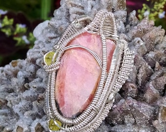 Wire Wrapped Pendant : Rhodochrosite Cabochon, Yellow Diopside (x2). Sterling Silver.