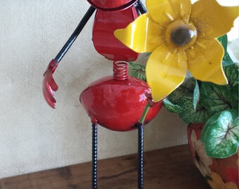 A nice ant and an excellent decoration for home and office