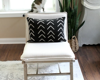 THE NORTHERN African Mud Cloth Lumbar Pillow Cover