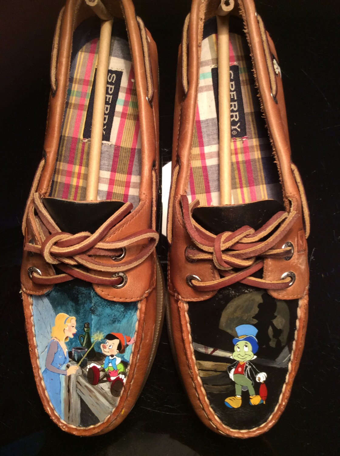 Zwitsers Metafoor Stijgen Pinocchio and Jiminy Cricket Custom Hand Painted Shoes - Etsy