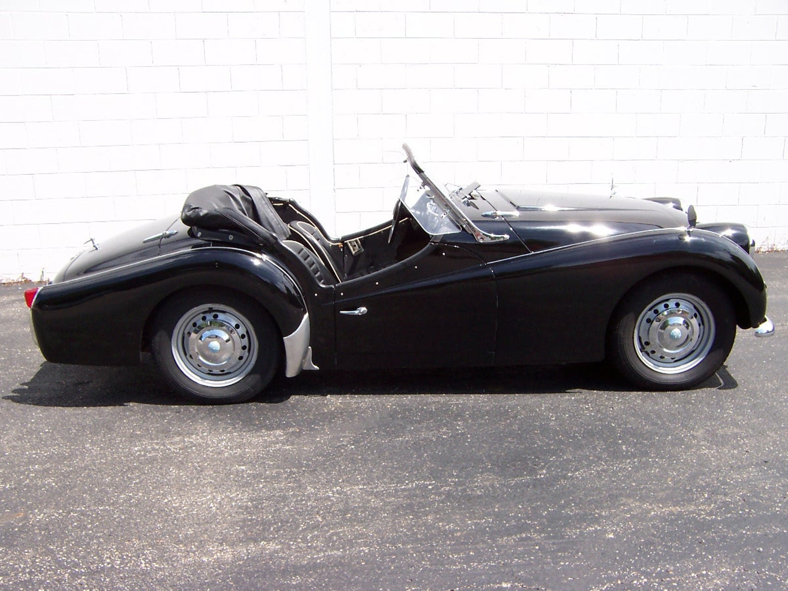 TRIUMPH TR2 TR3 Parts Manuals 265pg Exploded Diagrams Blueprints and