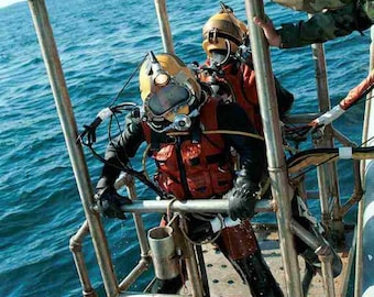 US NAVY Scuba Diving & Underwater Welding Manuals -1200pgs Gas Arc TIG MiG Weld and Salvage