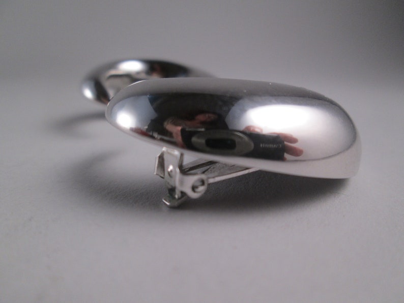 Vintage ALEXIS KIRK 1980s Designer Signed Chrome Mirror Finish Comma Crescent Runway Couture Statement Chic Clip On Earrings Minimalist