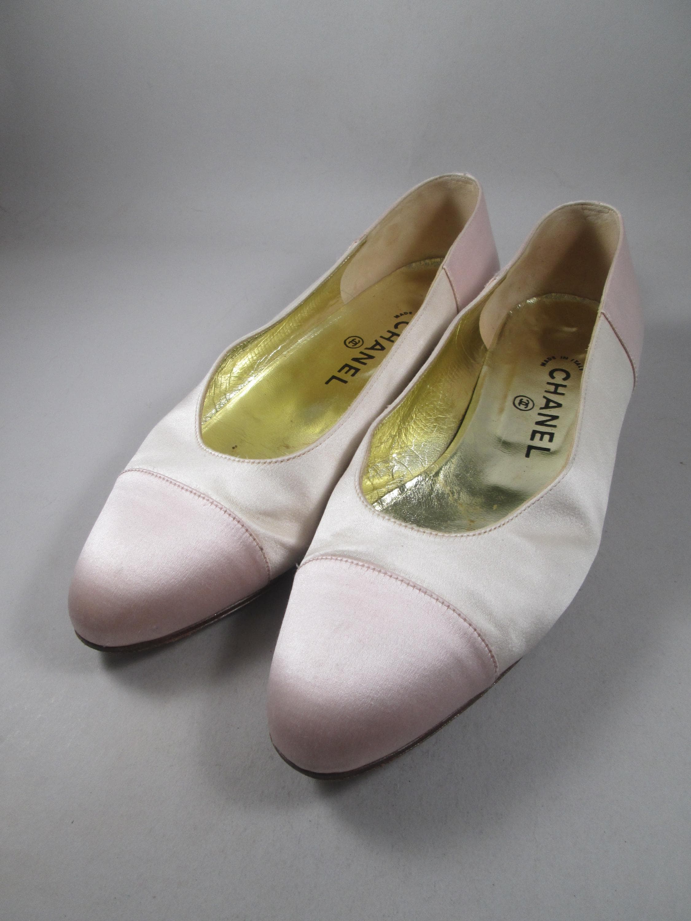 Vintage CHANEL Sz 38.5 Ballet Flat Shoes. 1990s Classics. Pink