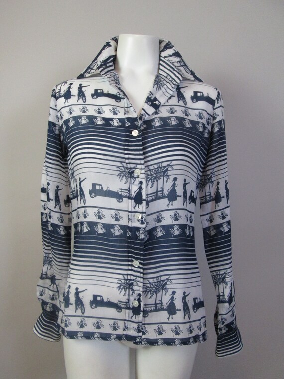 1970s French Vintage Shirt Top. Amazing Vintage Novelty Print on
