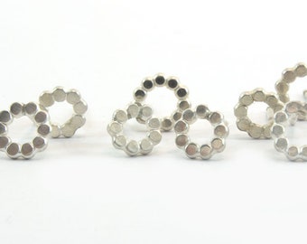 earpin open circle silver, circular hammered studs of silver