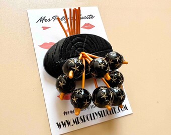 Goth Stars Log brooch - Bakelite inspired in Fun Fakelite style 1940s 50s Halloween Spooky 1940s 50s by Mrs Polly's Lucite