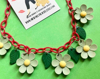 Retro spring Green Necklace, Bakelite jewelry inspired, Resin necklace, Retro Necklace, Fakelite, by Mrs Polly's Lucite