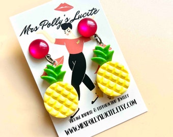 1940s 1950s Inspired Bakelite Pineapple Earrings, Bakelite jewelry inspired, Resin Earrings,Rockabilly style by Mrs Polly's Lucite