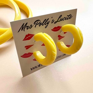 Yellow Waves Hoop Earrings, Bakelite Style Vintage Inspired Resin Hoops Fakelite