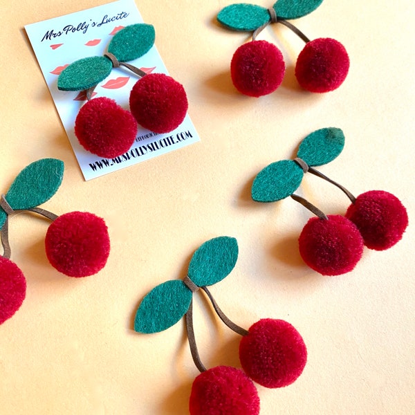 Cherry Fluffy Vintage 1940s 1950s inspired brooch - Felt