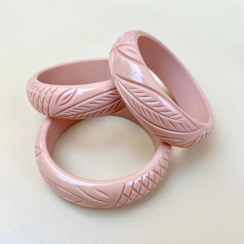 Vintage Style Jewelry, Retro Jewelry     Bangle Sweet Pink Tender Leaf - Fakelite Bakelite vintage inspired 1940s 1950s inspired Bracelet Mrs Pollys Lucite  AT vintagedancer.com